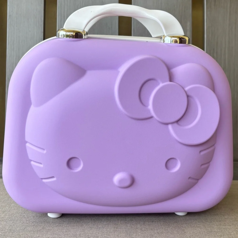 Hello Kitty lilacs Embossed Bag color purple